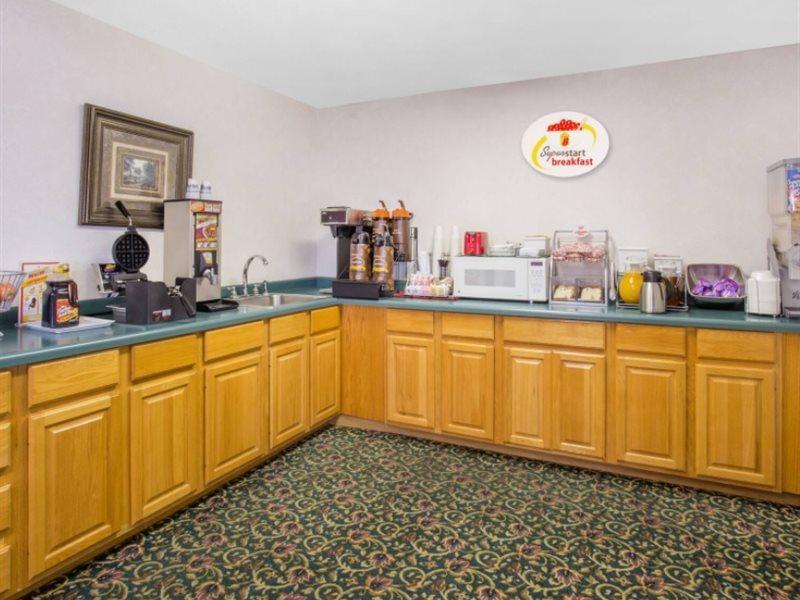 Burgundy Inn & Suites By Oyo El Paso Dış mekan fotoğraf