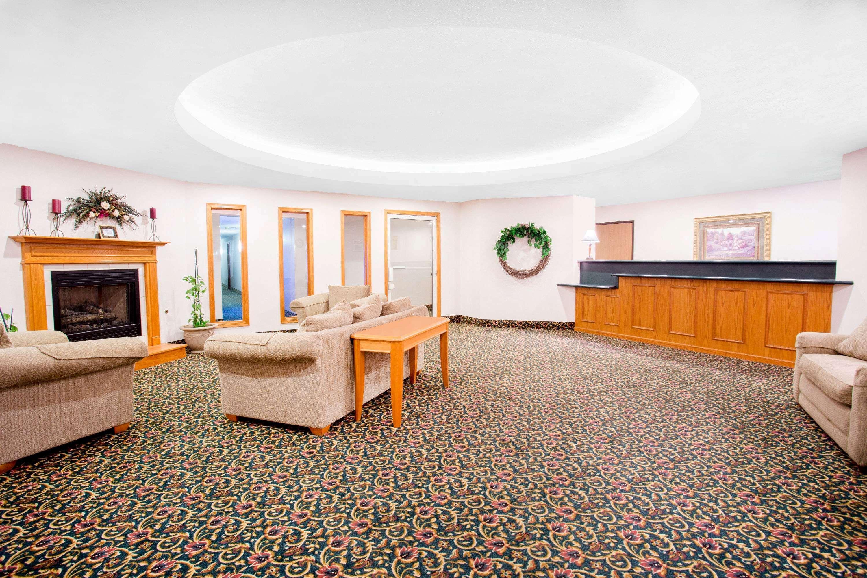 Burgundy Inn & Suites By Oyo El Paso Dış mekan fotoğraf